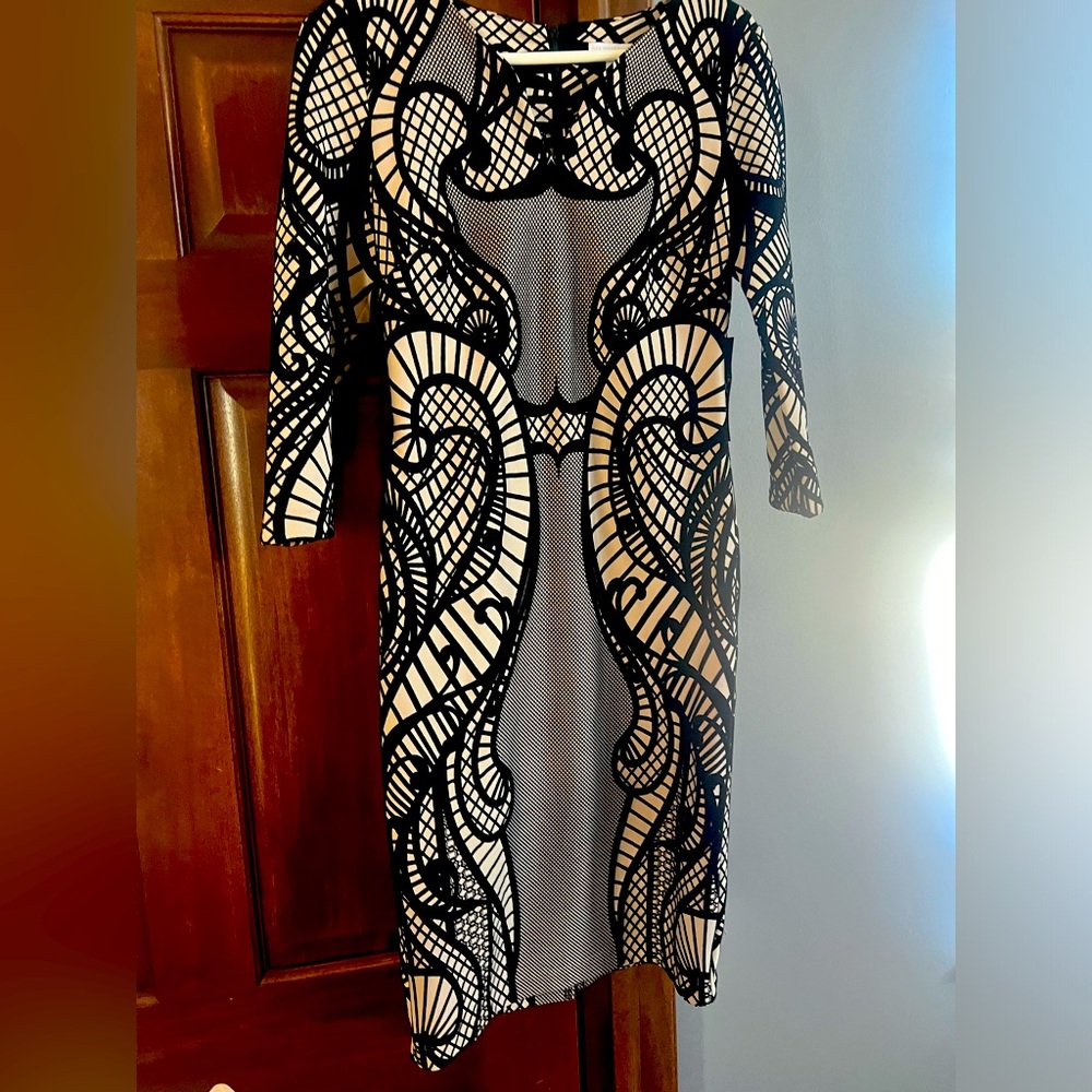 New York & Company XS pencil sheath dress velvet pattern New, never worn